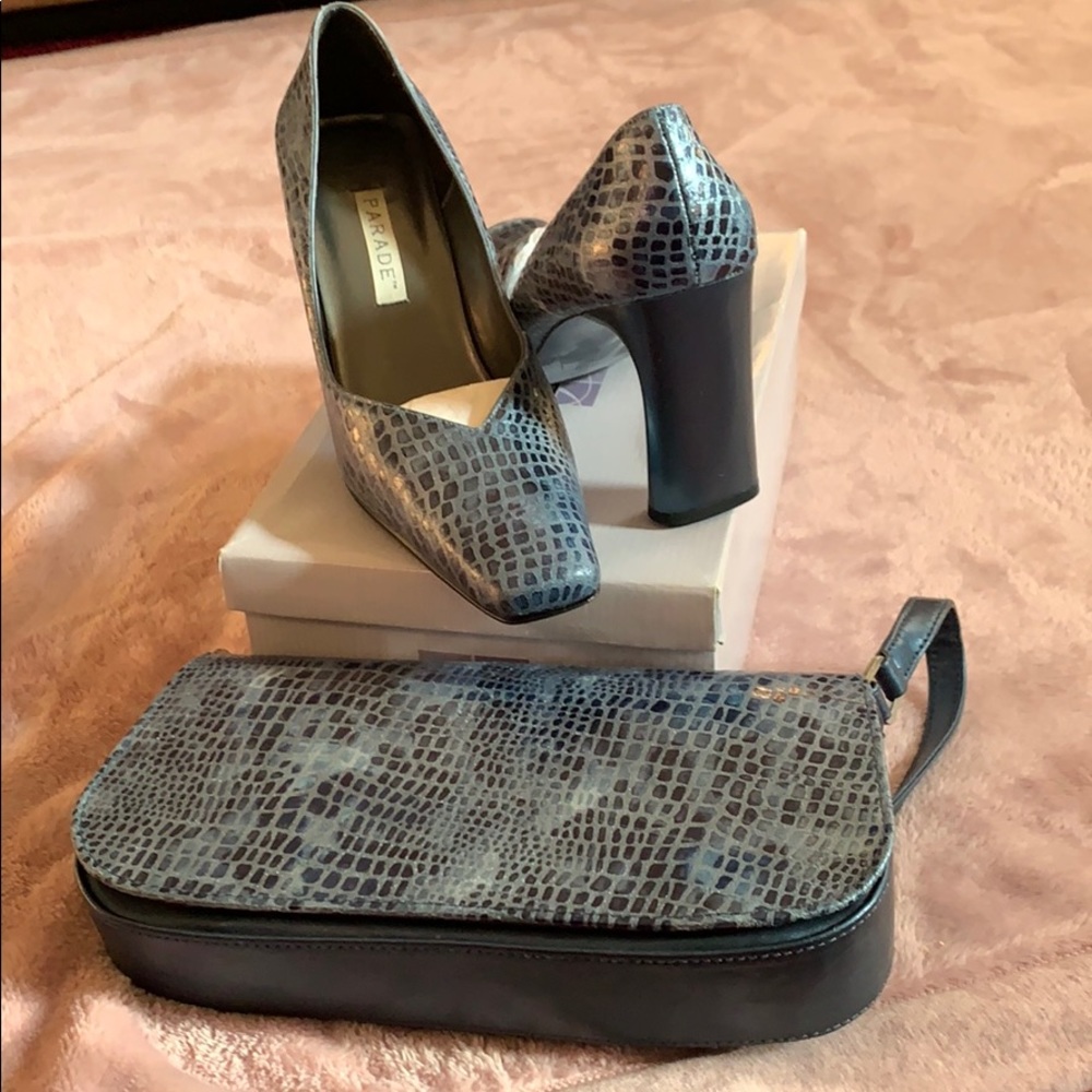 Shoes - Picture 2 of 4